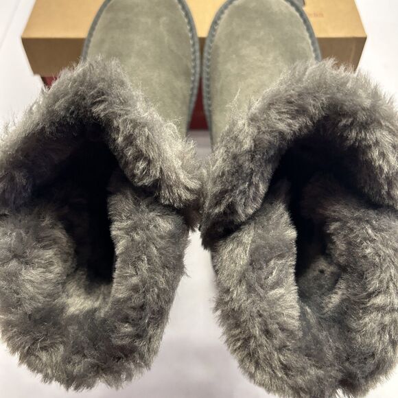 Style & Co Women's Tiny 2 Winter Booties Dark Grey Suede Size 6 M New - Picture 2 of 9